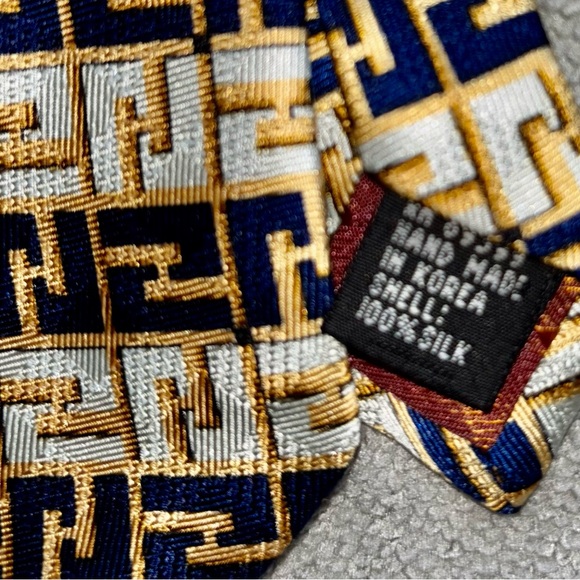 Blue and Gold Patterned Tie - Picture 6 of 6